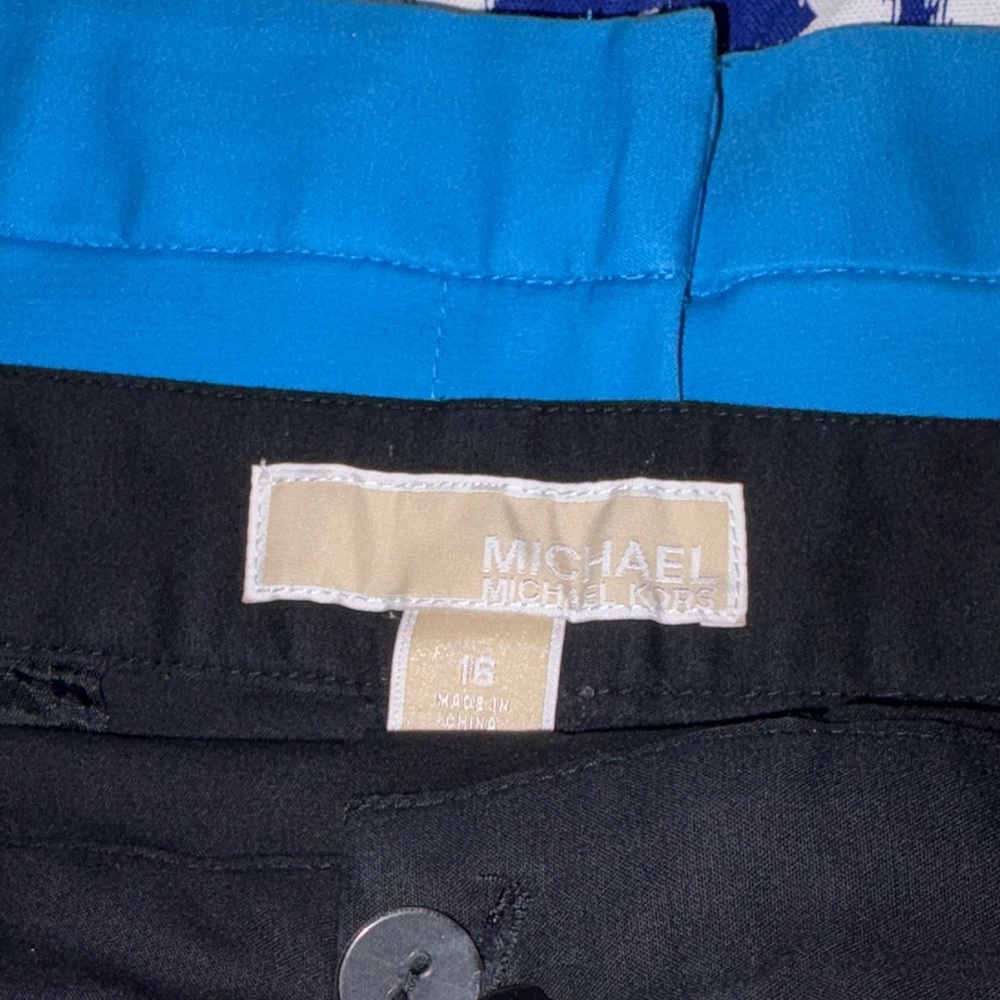 6 Pairs Denim Blue Women's Shorts - Picture 5 of 12